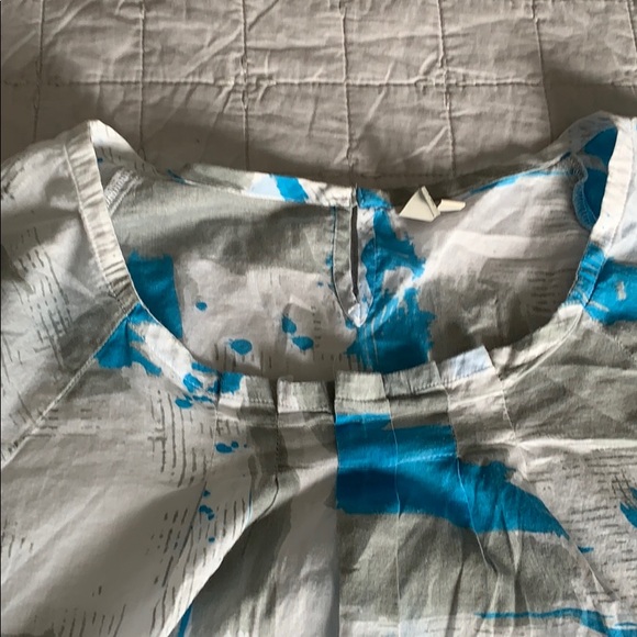 3 for $10🎁 Women’s Madison dress shirt size M - Picture 2 of 6